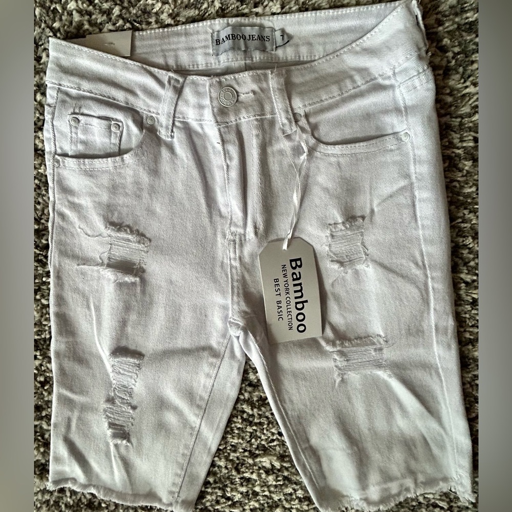 Shorts, distressed white denim, juniors 7, (28” waist) NWT, long Bermuda length